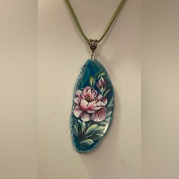 Rose Agate slice necklace - Picture 2 of 3